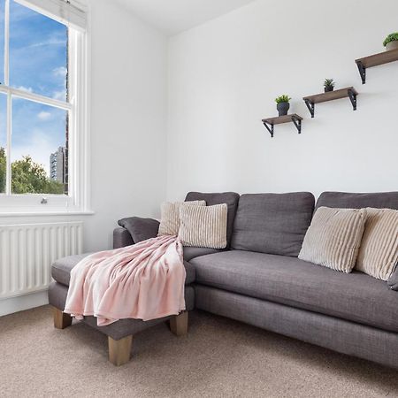 Luxury 4 Bedroom Flat With Stunning Shard View From Terrace In Central London! Next To Station, Sleeps 9 Экстерьер фото