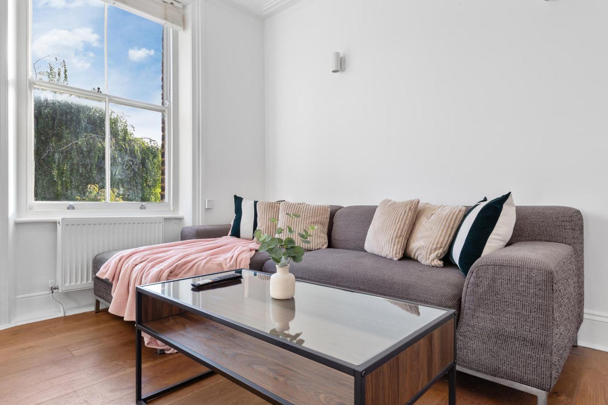 Luxury 4 Bedroom Flat With Stunning Shard View From Terrace In Central London! Next To Station, Sleeps 9 Экстерьер фото