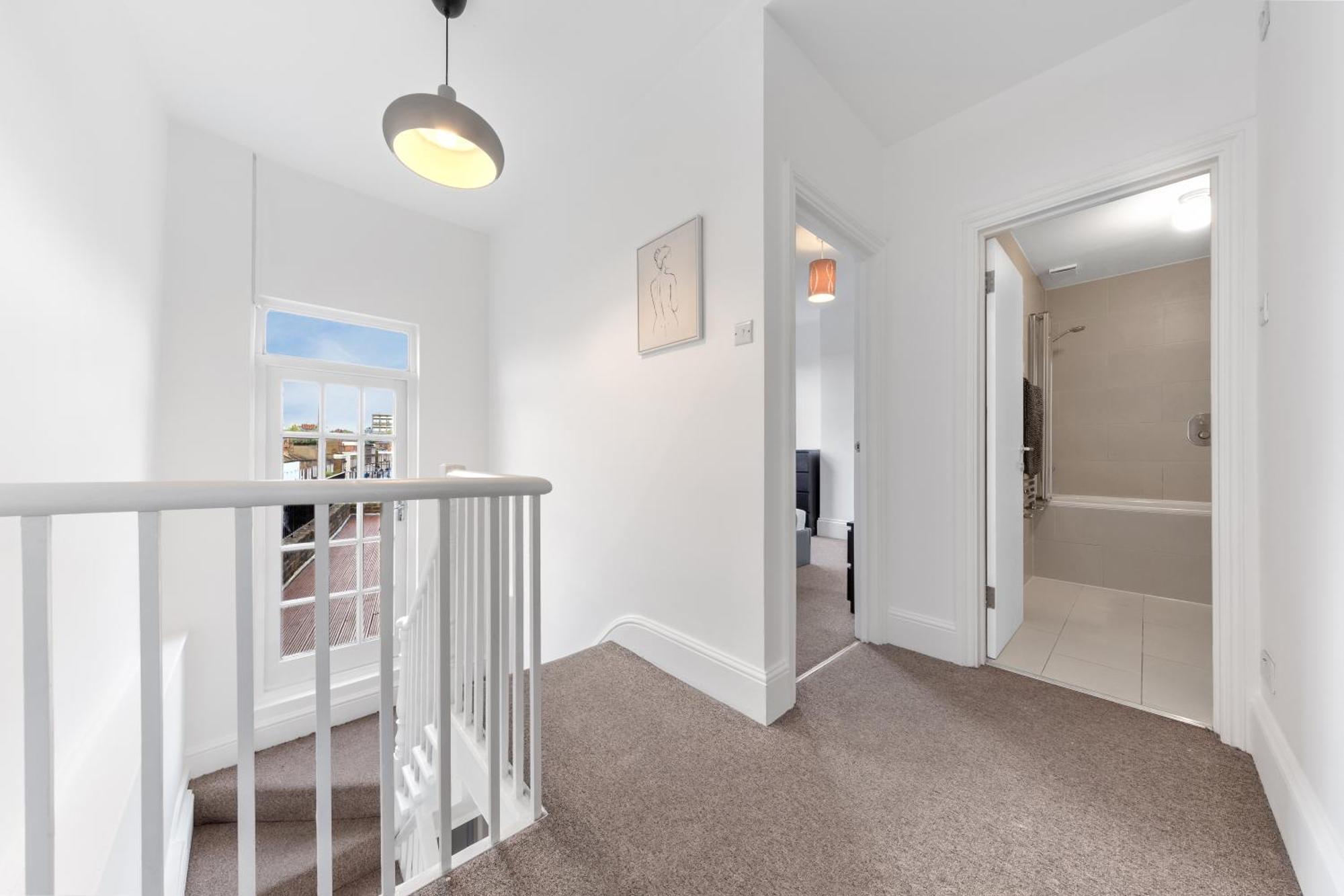 Luxury 4 Bedroom Flat With Stunning Shard View From Terrace In Central London! Next To Station, Sleeps 9 Экстерьер фото