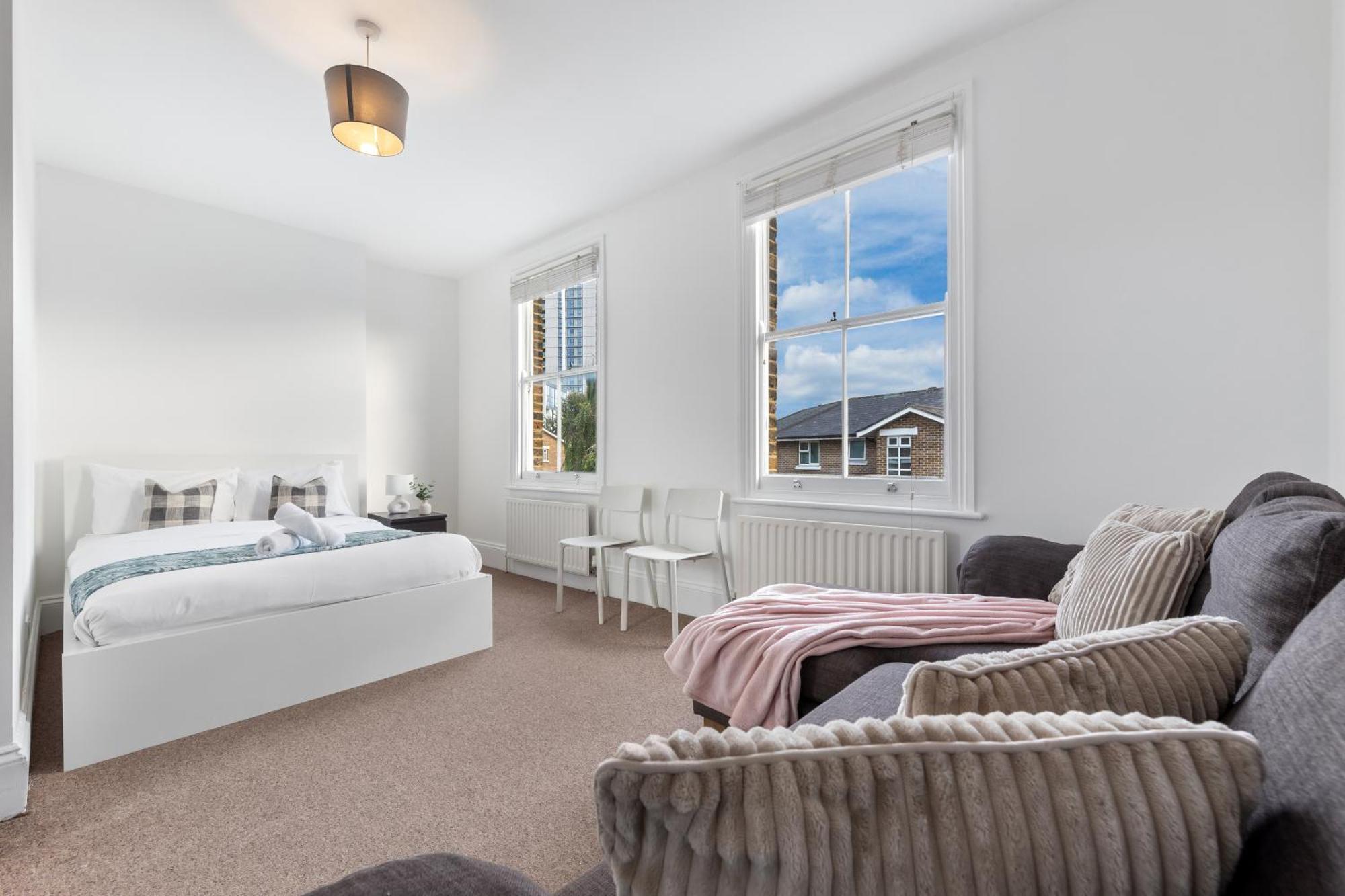 Luxury 4 Bedroom Flat With Stunning Shard View From Terrace In Central London! Next To Station, Sleeps 9 Экстерьер фото