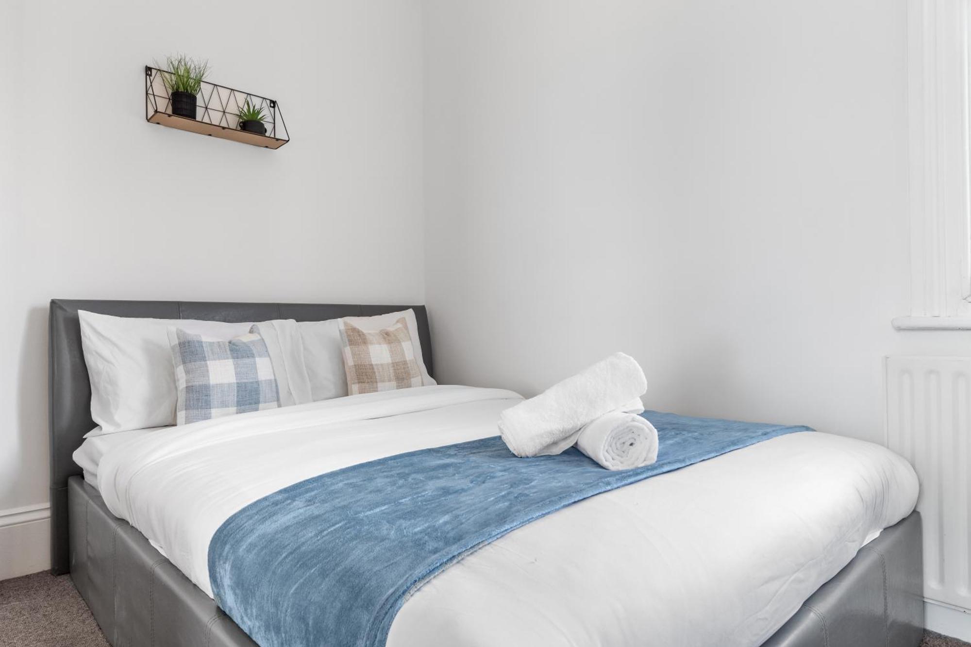 Luxury 4 Bedroom Flat With Stunning Shard View From Terrace In Central London! Next To Station, Sleeps 9 Экстерьер фото