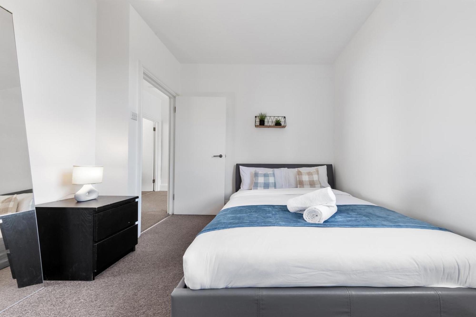 Luxury 4 Bedroom Flat With Stunning Shard View From Terrace In Central London! Next To Station, Sleeps 9 Экстерьер фото