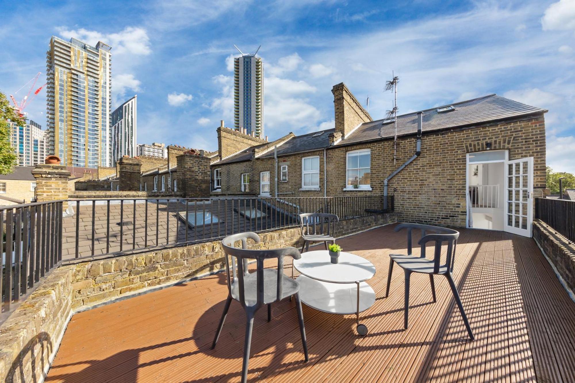 Luxury 4 Bedroom Flat With Stunning Shard View From Terrace In Central London! Next To Station, Sleeps 9 Экстерьер фото