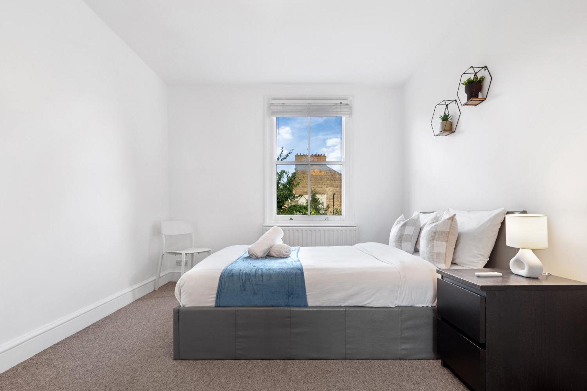 Luxury 4 Bedroom Flat With Stunning Shard View From Terrace In Central London! Next To Station, Sleeps 9 Экстерьер фото