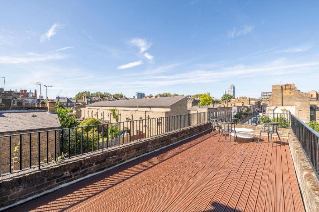 Luxury 4 Bedroom Flat With Stunning Shard View From Terrace In Central London! Next To Station, Sleeps 9 Номер фото
